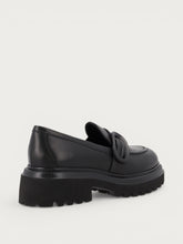 Women's black natural grain leather loafers with chunky sole - Black | FRAU