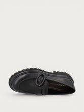 Women's black natural grain leather loafers with chunky sole - Black | FRAU