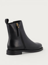 Women's black leather ankle boots with zip - Black | FRAU