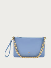 Clutch aus Leder mit Kette - Jeansblau | FRAU