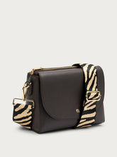 Leather flap bag with animal-print strap - Chocolate | FRAU