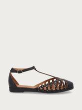 Sandali T-bar in pelle con borchiette - Nero | FRAU