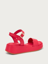 Sandalen mit Plateausohle aus Leder - Kirsche | FRAU