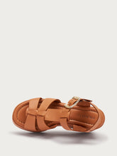 Gladiatorsandalen aus Leder mit Keilabsatz - Nussbaum | FRAU