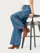 Tronchetto in pelle intrecciata a mano - Ebano | FRAU