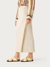 Pantolette mit überkreuztem Riemen aus Lackleder - Pastellorange | FRAU