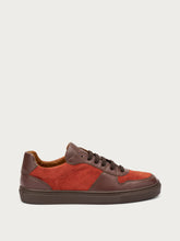 Two-tone urban sneakers with suede inserts - CHOCOLATEbrick | FRAU