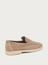 Slip-on in pelle scamosciata - Sabbia | FRAU