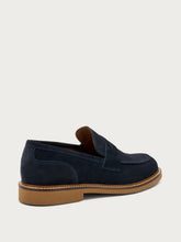 Mocassino in pelle scamosciata con suola a contrasto - Blu | FRAU