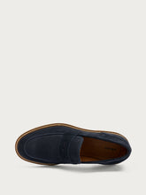 Mocassino in pelle scamosciata con suola a contrasto - Blu | FRAU