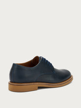 Stringata in pelle con suola a contrasto - Blu | FRAU