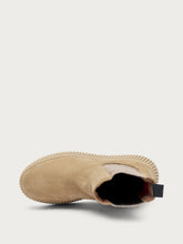 Suede Chelsea boots with grooved sole - Honey | FRAU