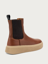 Leather Chelsea boots with grooved sole - TOBACCOamber | FRAU