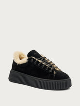 Sneakers with shearling lining - Black | FRAU
