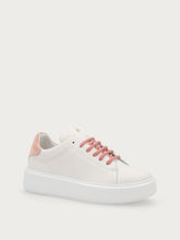 Sneaker mit Veloursledereinsätzen - KREIDEpfeaster | FRAU