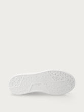 Sneaker mit Veloursledereinsätzen - KREIDEsalbei | FRAU