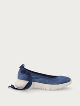 Suede ballet flats with XL® outsole - Abyss | FRAU