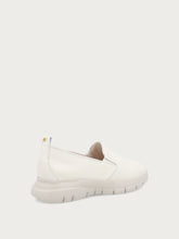 Extraleichter Slip-On aus Leder - Off White | FRAU