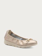 Comfort ballet flats in laminated leather - Platinum | FRAU