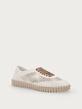 Sneaker aus gelasertem Leder - Cremeweiß | FRAU