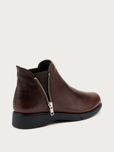 Comfort leather Chelsea boots with decorative zip - Brown | FRAU