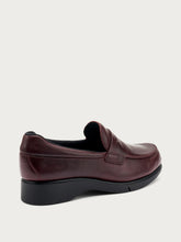 Comfort leather loafers with saddle detailing - Ebony | FRAU