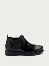 Comfortable patent leather Chelsea boots - Black | FRAU