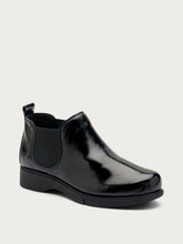 Comfortable patent leather Chelsea boots - Black | FRAU