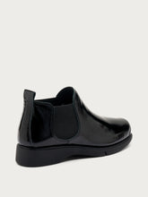 Comfortable patent leather Chelsea boots - Black | FRAU