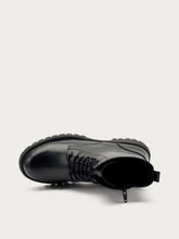 Combat boots with lug sole - Black | FRAU