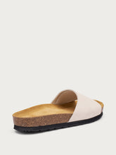 Pantolette mit glatten Riemen aus Nubukleder - Butter | FRAU