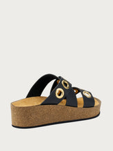 Ciabatte platform in pelle con occhielli - Nero | FRAU