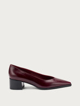 Almond-Cut pumps in shiny creased-effect leather - Bordeaux | FRAU
