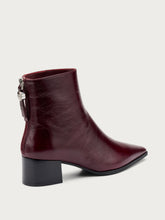 Heeled ankle boots in creased-effect shiny leather - Bordeaux | FRAU