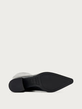 Heeled boots in shiny creased-effect leather - Black | FRAU