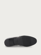 Mocassino elegante in pelle lucida - Nero | FRAU