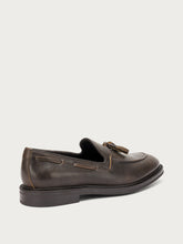 Vintage leather loafers with tassels - Antique Brown | FRAU