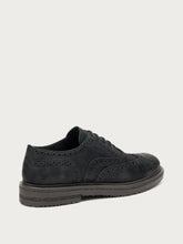 Allacciata in pelle aged con dettagli brogue - Nero | FRAU