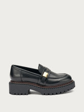 Leather loafers with buckle - Black | FRAU
