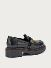 Leather loafers with buckle - Black | FRAU