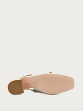 Slingback in vernice con cinturino - Ecrù | FRAU