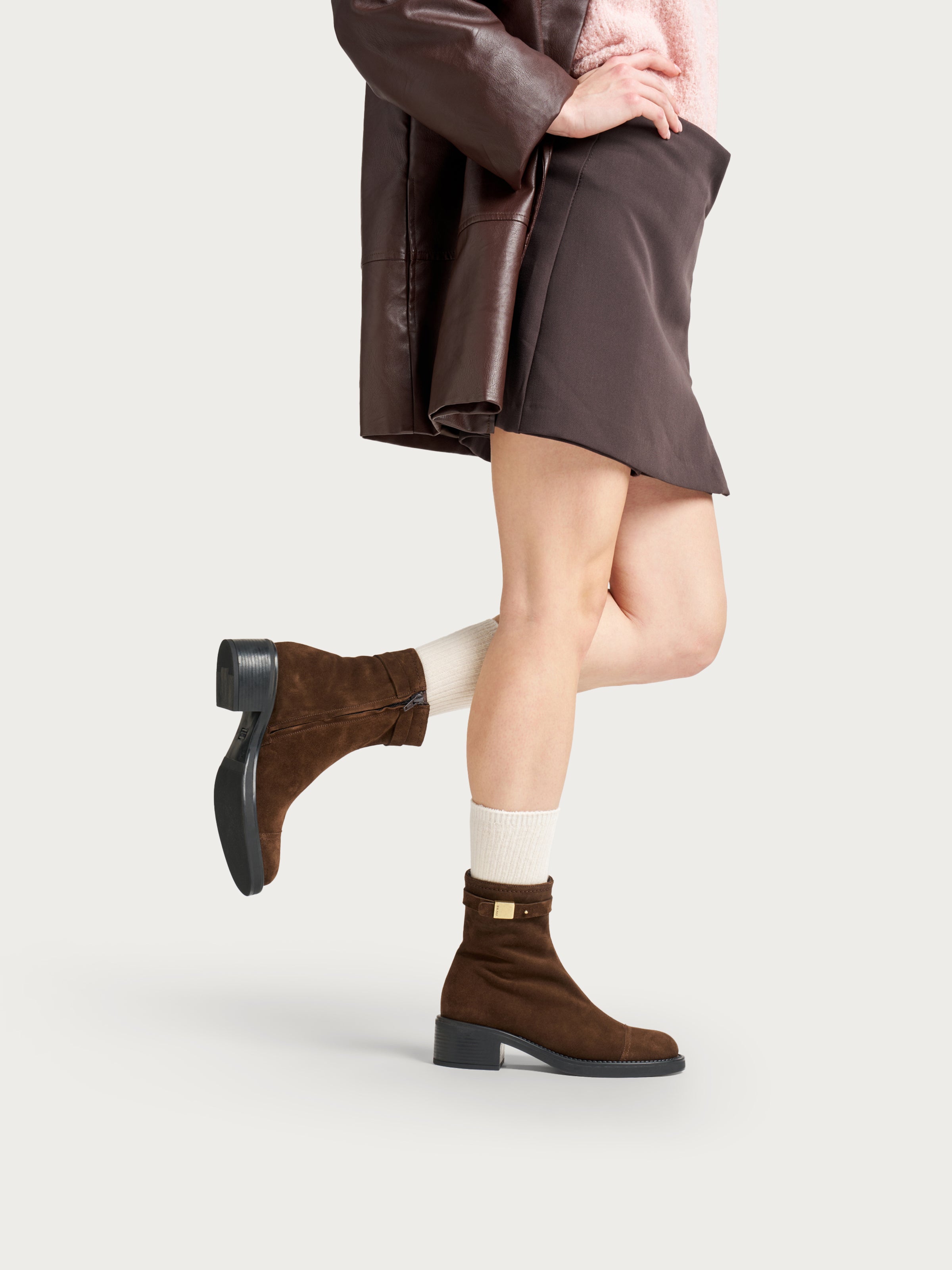 Stivaletti in suede con tacco largo FRAU