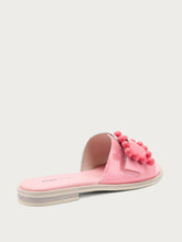 Patent leather sliders - Peony | FRAU