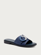 Leather sliders with buckle - Ionio | FRAU