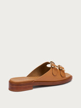 Pantoletten aus Leder mit doppelter Schnalle - Leder | FRAU