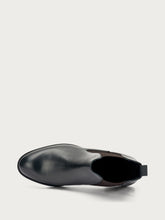Elegant plain leather Chelsea boots - Black | FRAU
