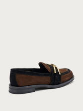 Suede loafers with clasp detail - Cocoa | FRAU