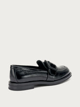 Creased polished leather loafers with buckle - Black | FRAU