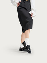 Creased polished leather loafers with buckle - Black | FRAU