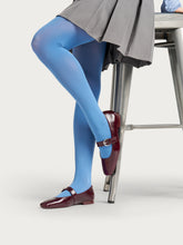 Leather ballet flats with a semi-square toe - Bordeaux | FRAU